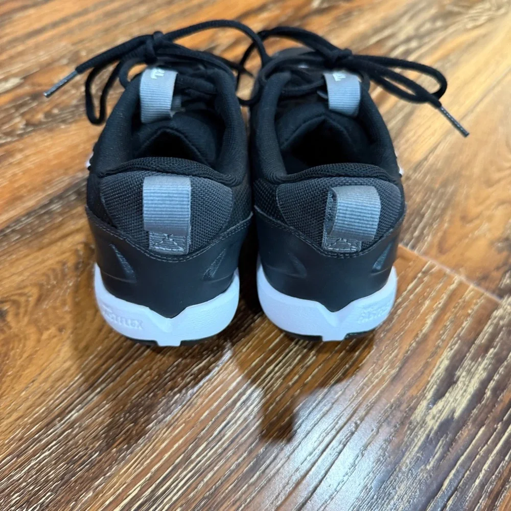 Nike Size 4Y Force Trout 9 Shark Kids Baseball Cleats Black White FB9731-001